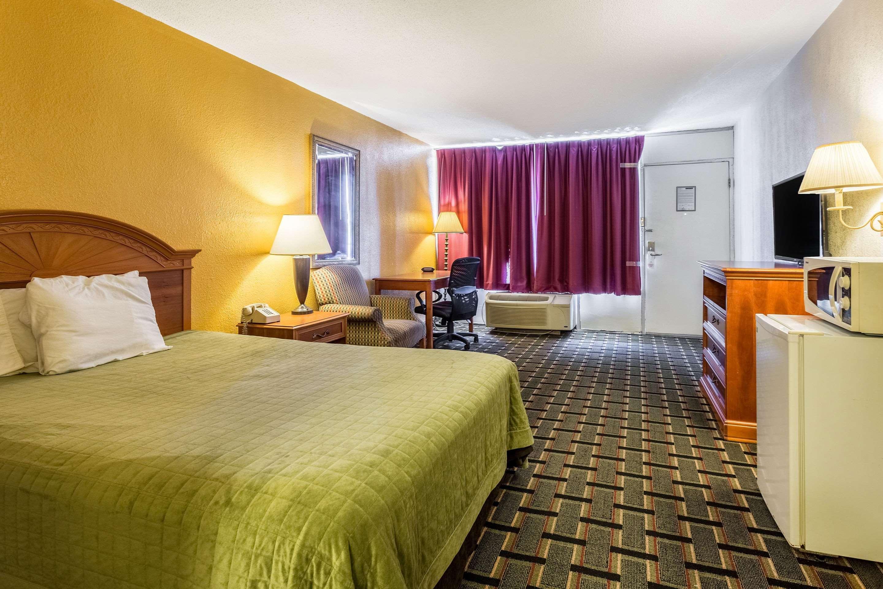 Rodeway Inn Denmark-Jackson Kültér fotó