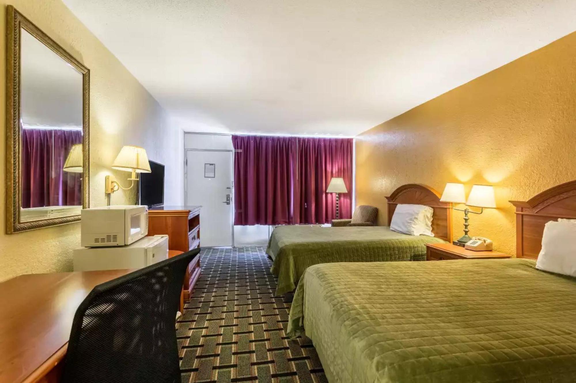 Rodeway Inn Denmark-Jackson Kültér fotó